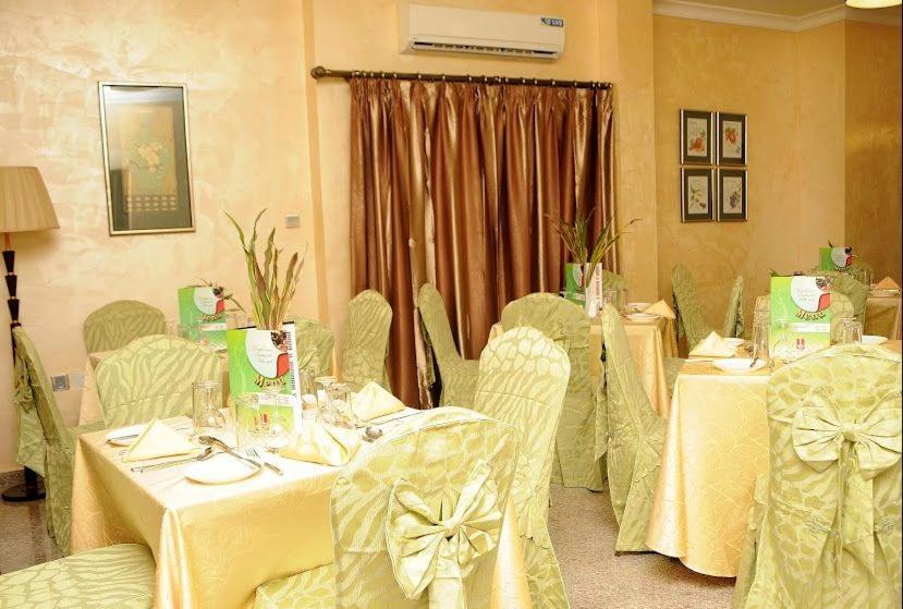 Ofas Chelsea Hotel Abuja Kültér fotó
